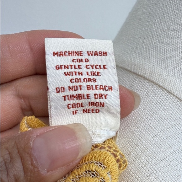 Sundance Size L Embroidered Mesh Sheer  Golden LaceTop Yellow Gold - Picture 8 of 9